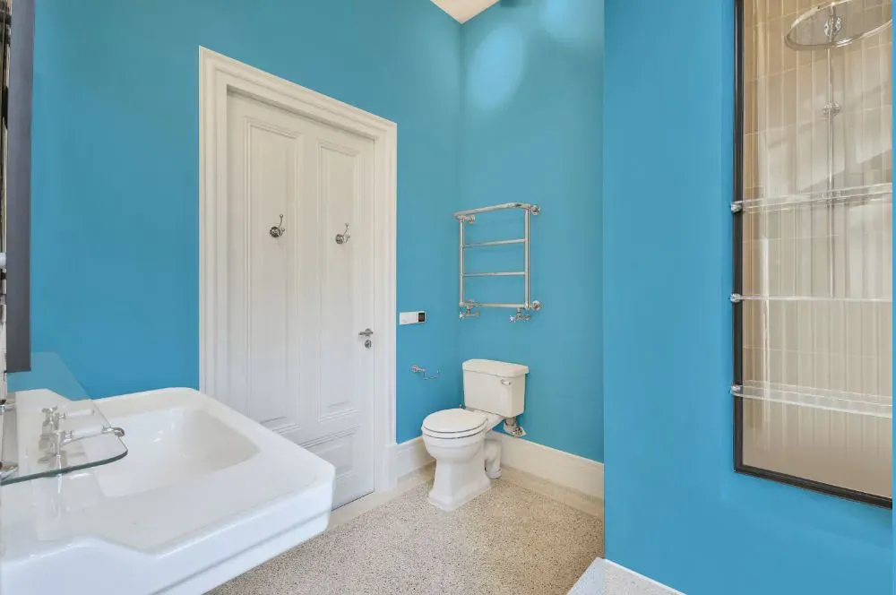 Benjamin Moore Cayman Blue bathroom