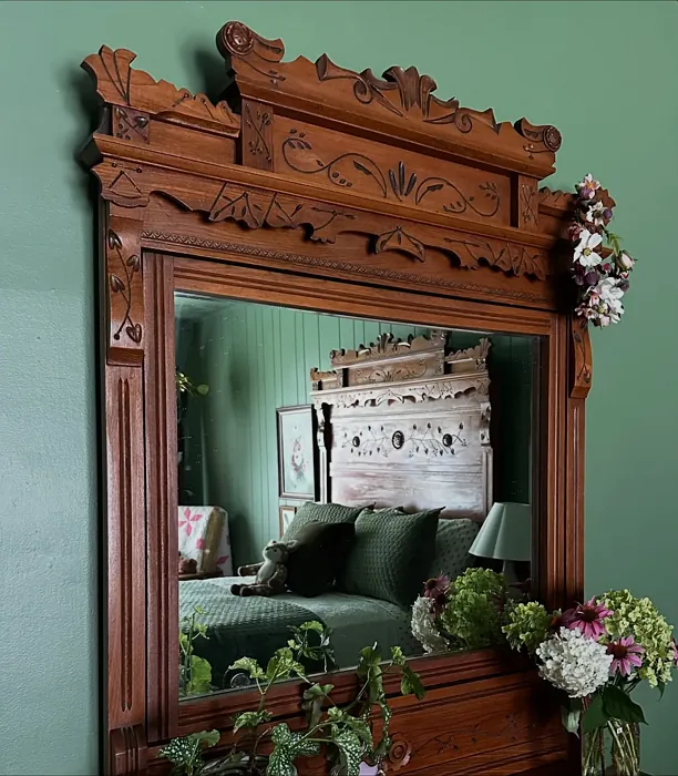 Benjamin Moore Cedar Path bedroom paint