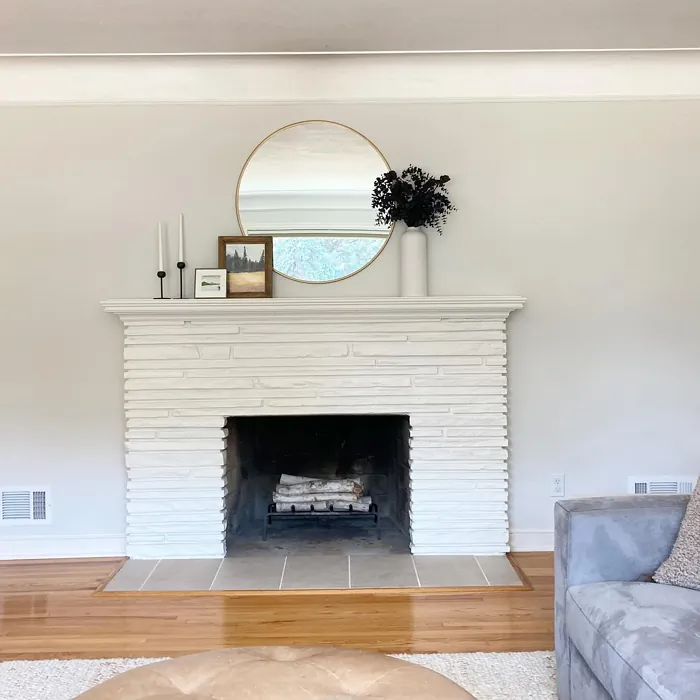 Benjamin Moore Classic Gray living room makeover