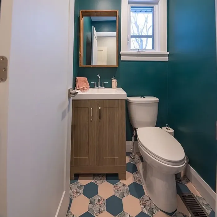 Benjamin Moore Dollar Bill Green bathroom color