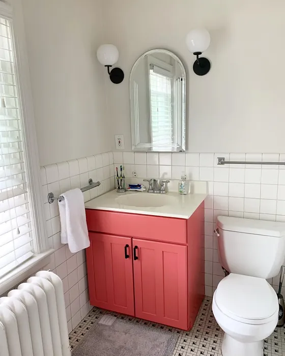 Benjamin Moore OC-18 bathroom review