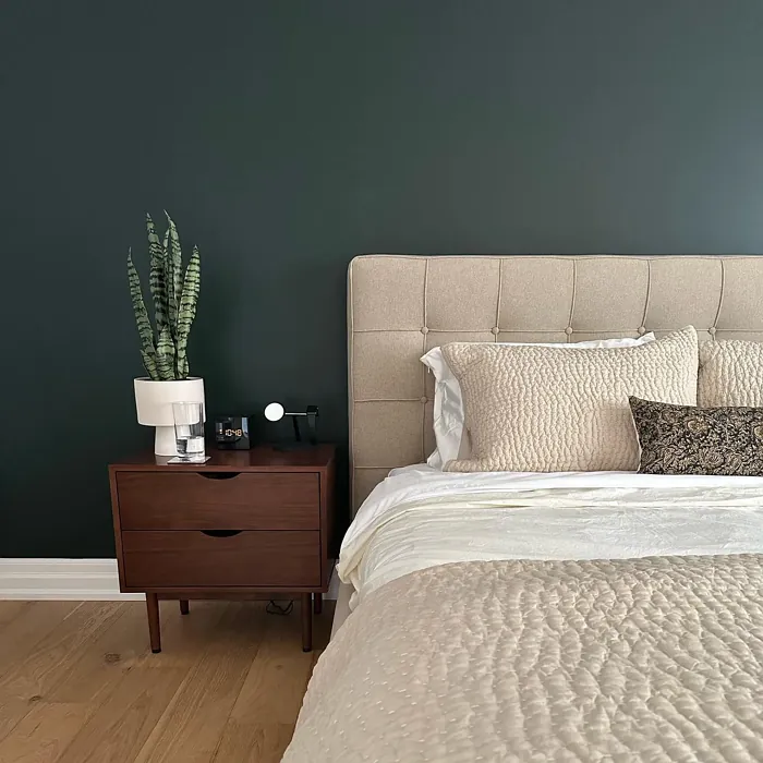 Bm Essex Green Bedroom