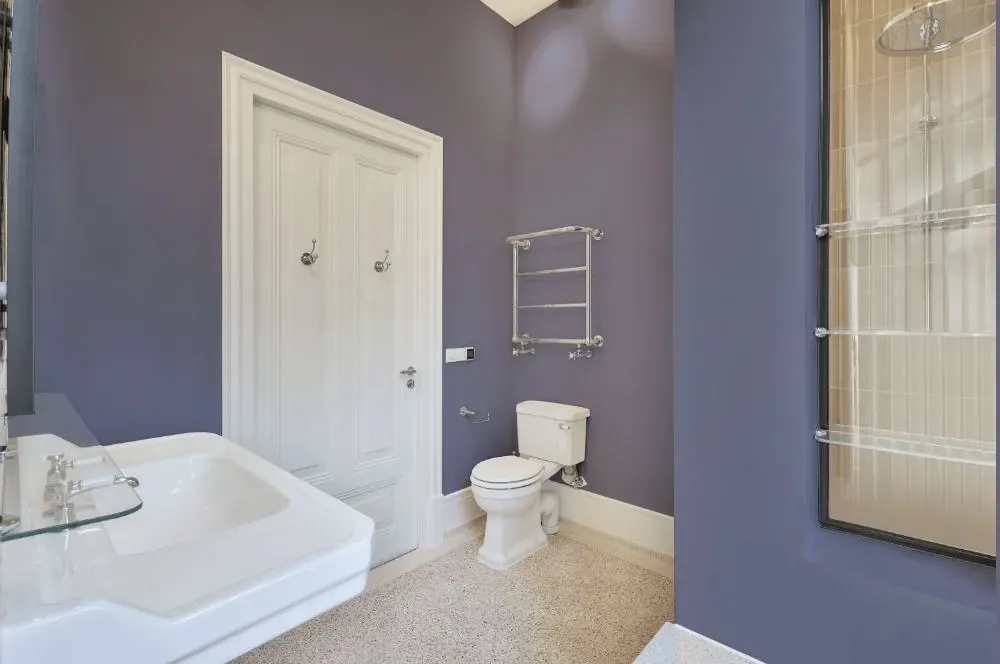 Benjamin Moore Faded Violet bathroom