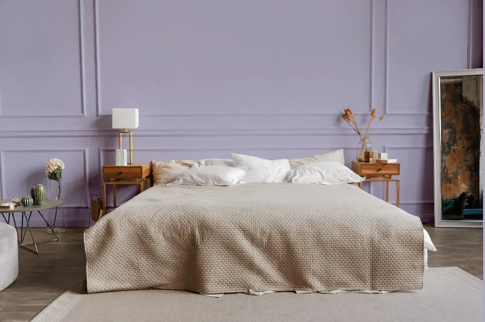 Benjamin Moore French Lilac bedroom