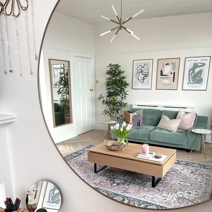 Benjamin Moore Gardenia living room picture