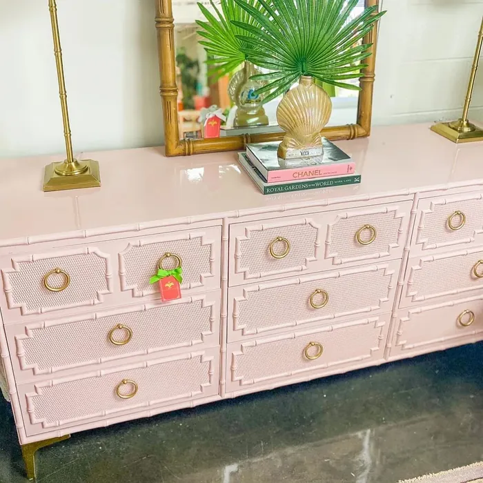 Benjamin Moore Georgia Pink painted furniture color