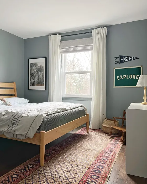 Benjamin Moore Gibraltar Cliffs bedroom interior