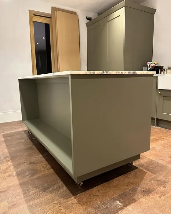 Benjamin Moore Gloucester Sage kitchen cabinets paint review