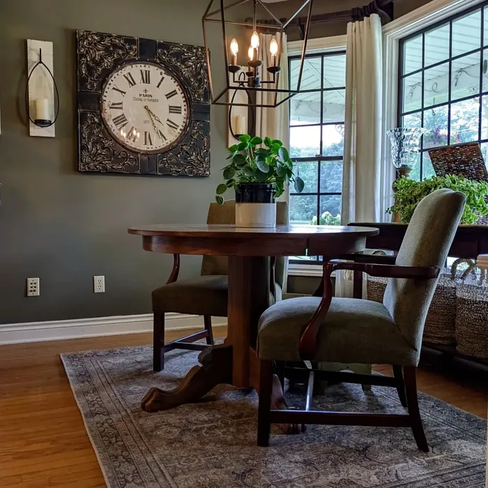Benjamin Moore Devonshire Green dining room color