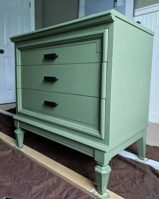 Bm Great Barrington Green Painted Dresser