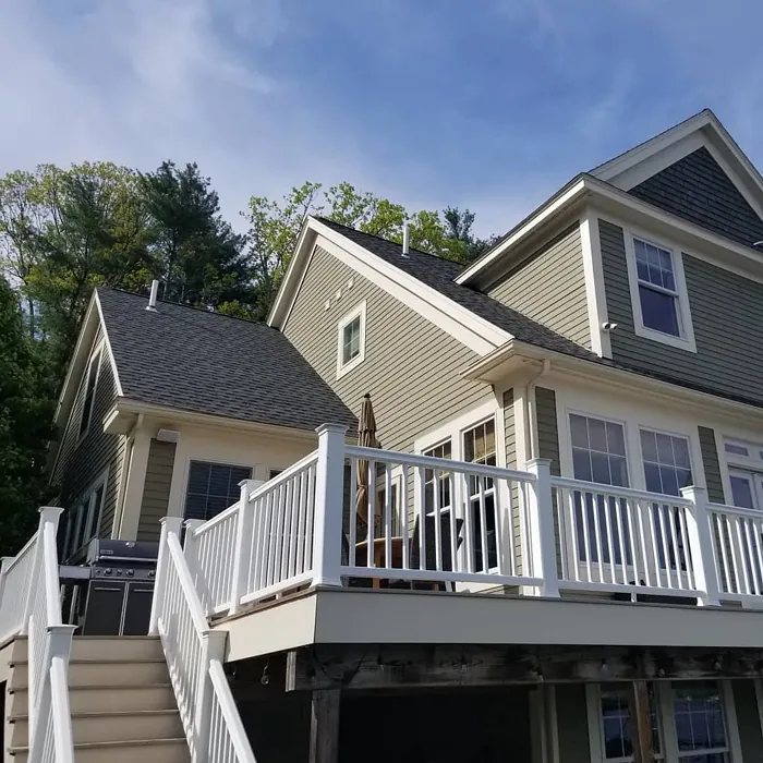 Benjamin Moore Hampshire Gray house exterior 