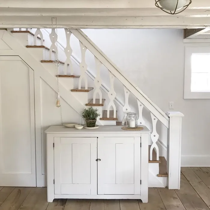 Benjamin Moore Harwood Putty stairs paint