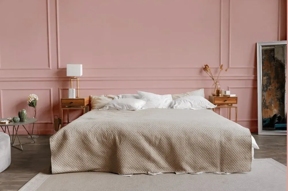 Benjamin Moore Heather Pink bedroom