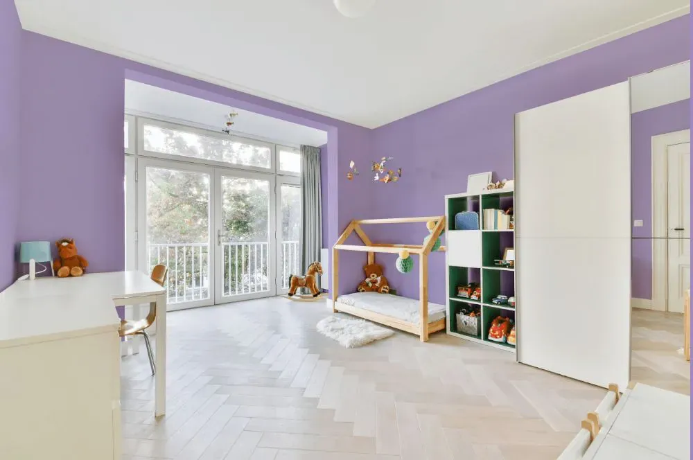 Benjamin Moore Heather Plum kidsroom interior, children's room