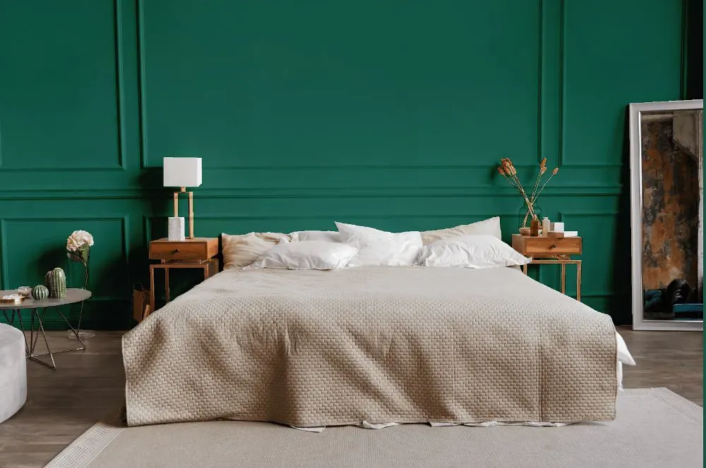 Benjamin Moore Highlands Green bedroom