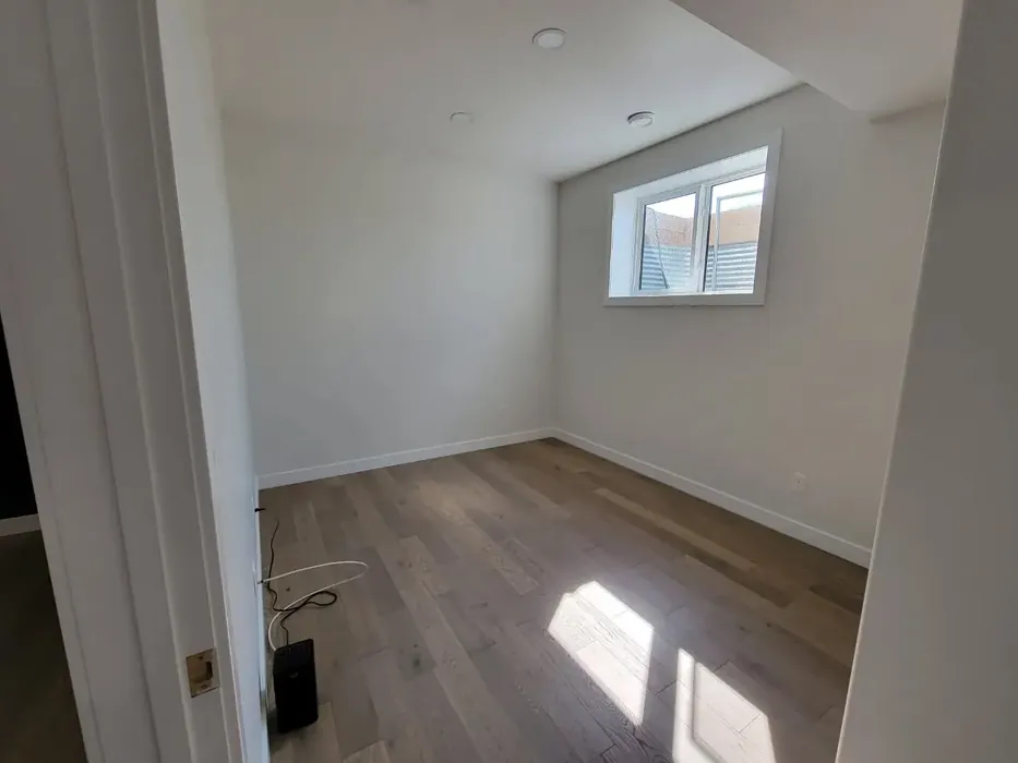 Benjamin Moore Sheep's Wool wall paint 