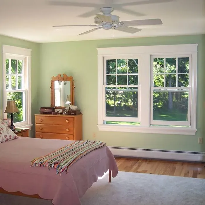 Benjamin Moore Kittery Point Green bedroom color
