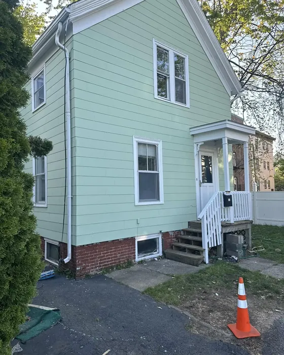 Benjamin Moore Kittery Point Green exterior color