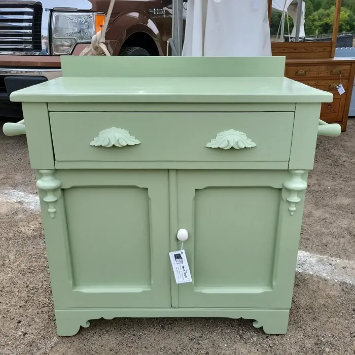 Benjamin Moore Kittery Point Green painted furniture review