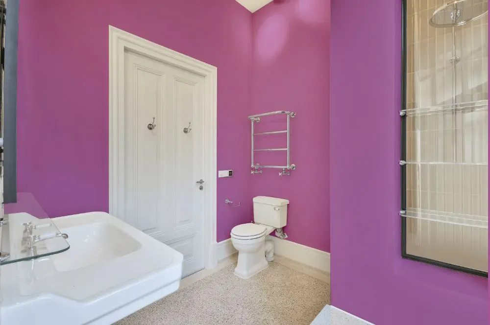 Benjamin Moore Lilac Pink bathroom