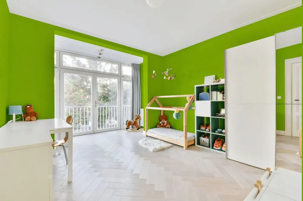 Benjamin Moore Lime Green kidsroom interior, children's room