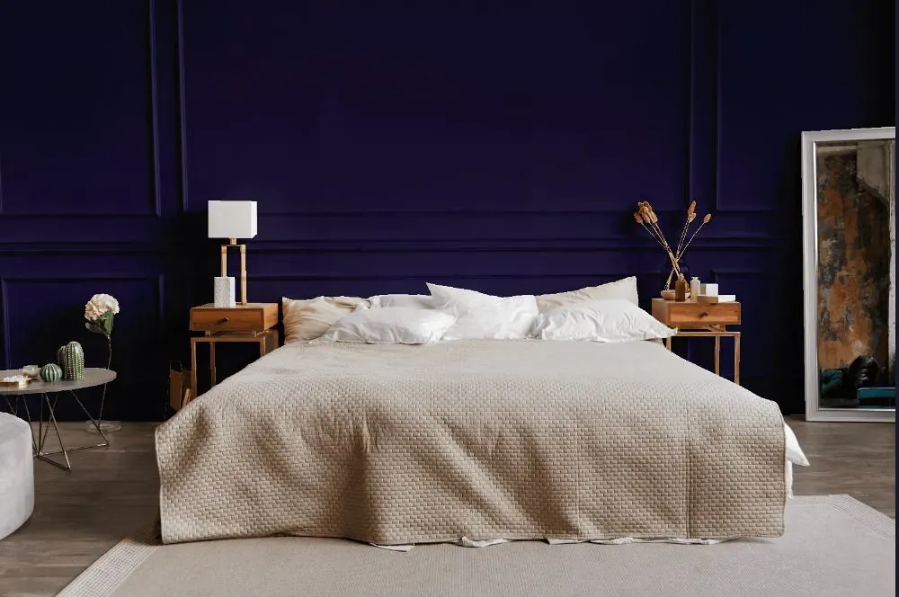Benjamin Moore Majestic Violet bedroom