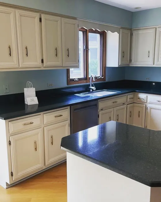 Benjamin Moore Manchester Tan kitchen cabinets review