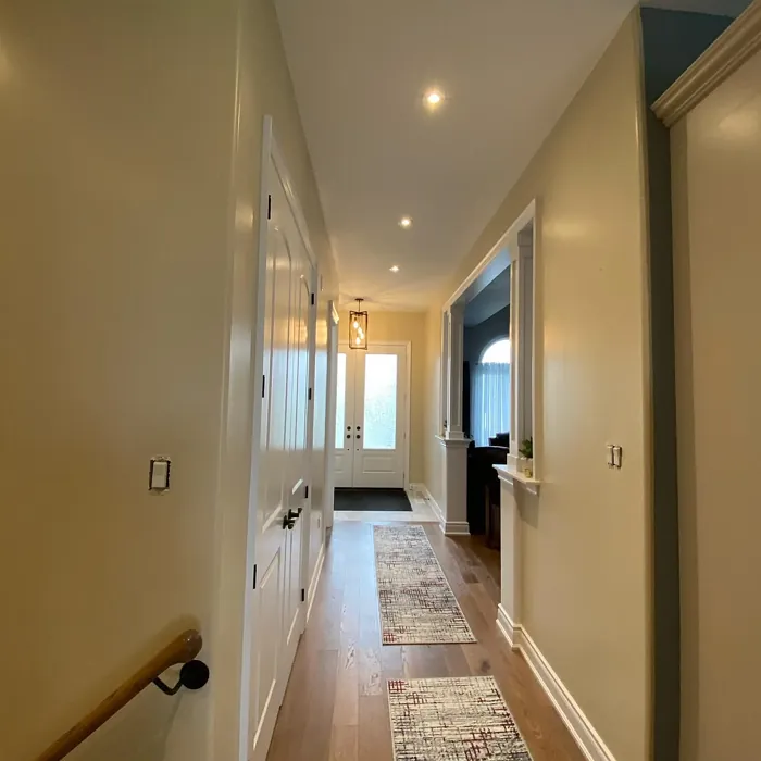 Benjamin Moore HC-81 hallway makeover
