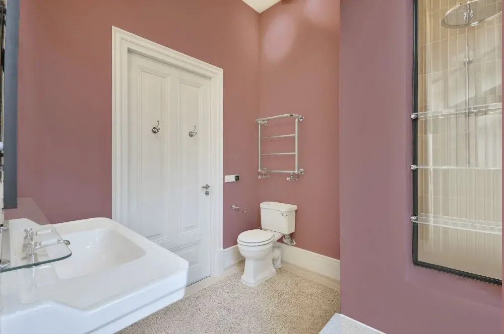 Benjamin Moore Mauve Mist bathroom