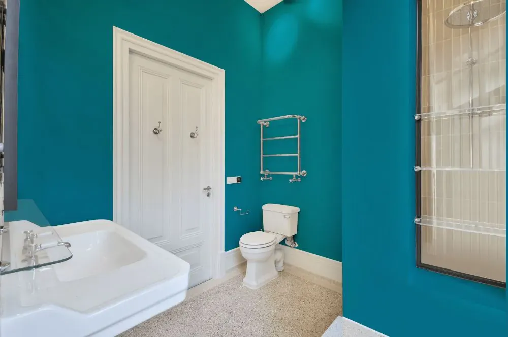 Benjamin Moore Meridian Blue bathroom