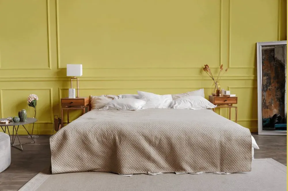 Benjamin Moore Mulholland Yellow bedroom