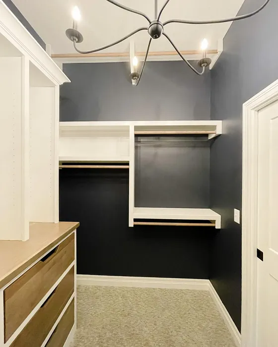 Benjamin Moore Mysterious utility room color