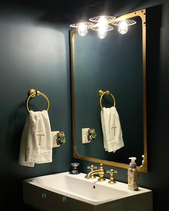 Bm Narragansett Green Bathroom