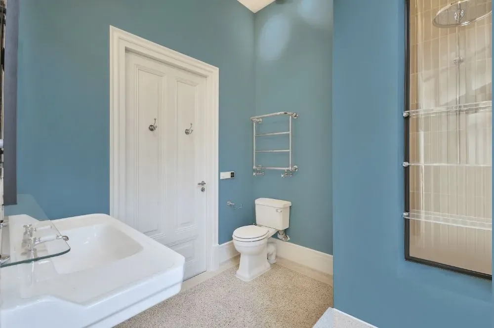 Benjamin Moore New Born's Eyes bathroom