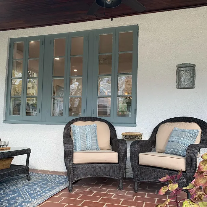 Benjamin Moore Night Train exterior paint