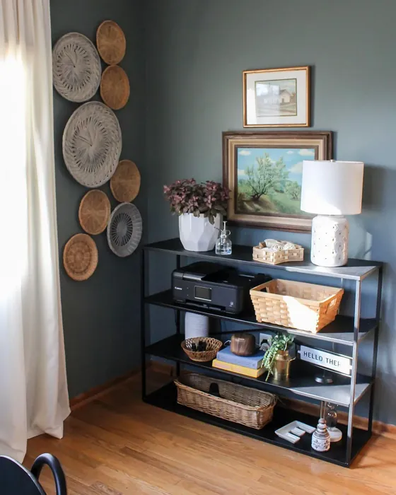 Benjamin Moore CC-720 living room interior