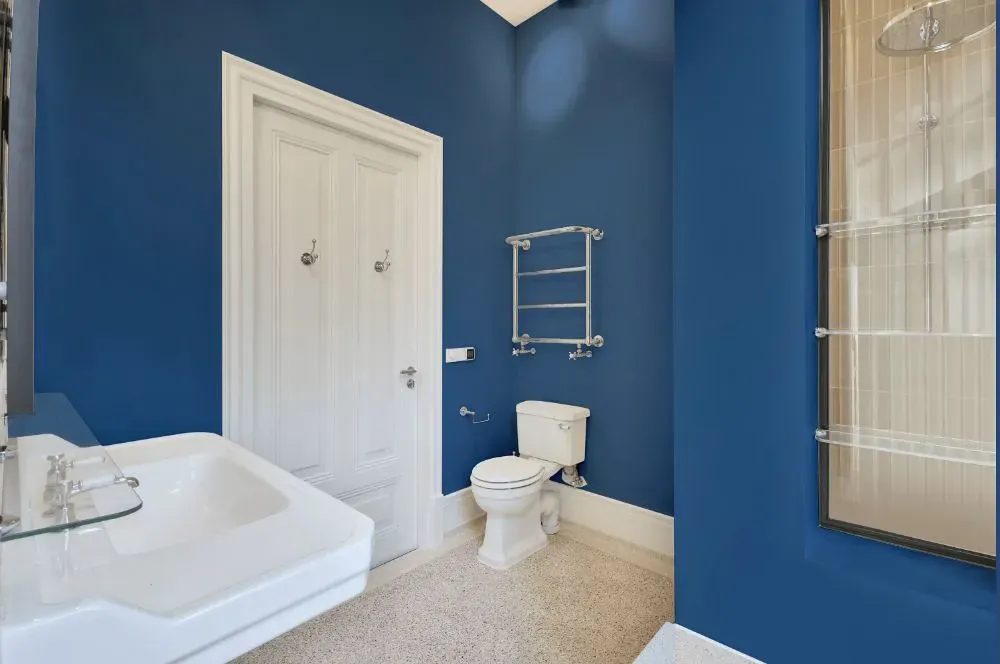 Benjamin Moore Nile Blue bathroom