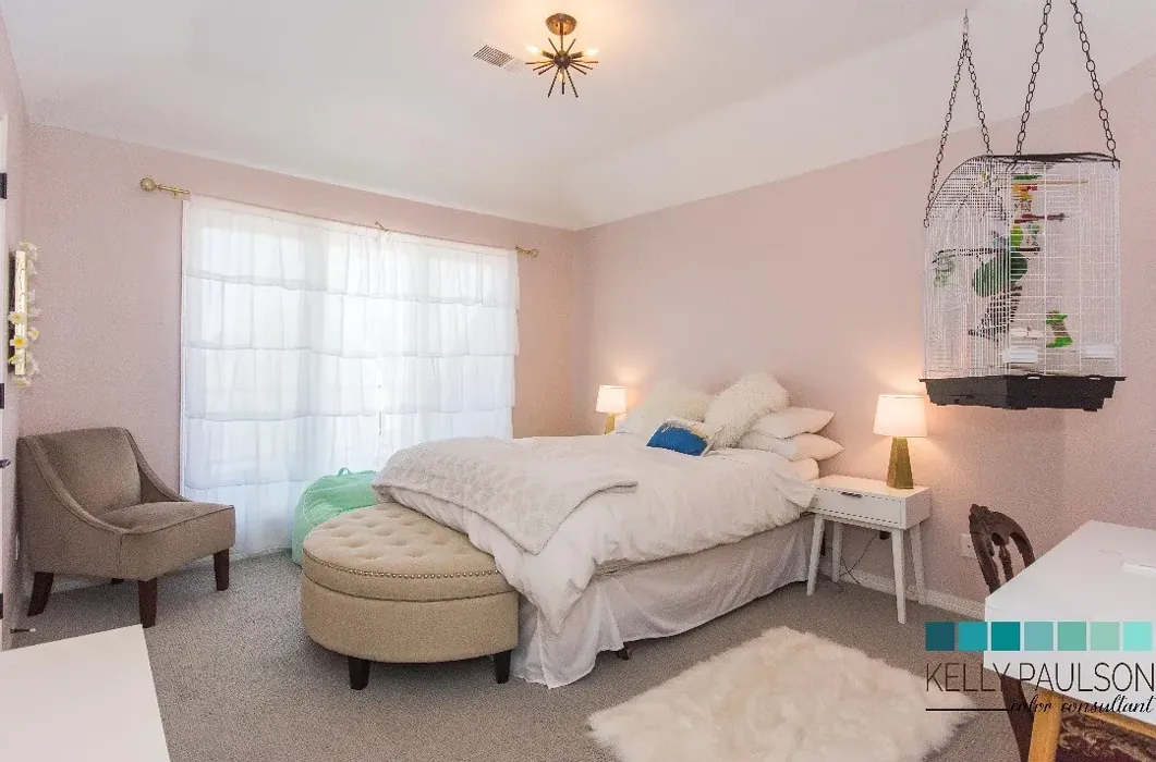 Benjamin Moore Paisley Pink bedroom 