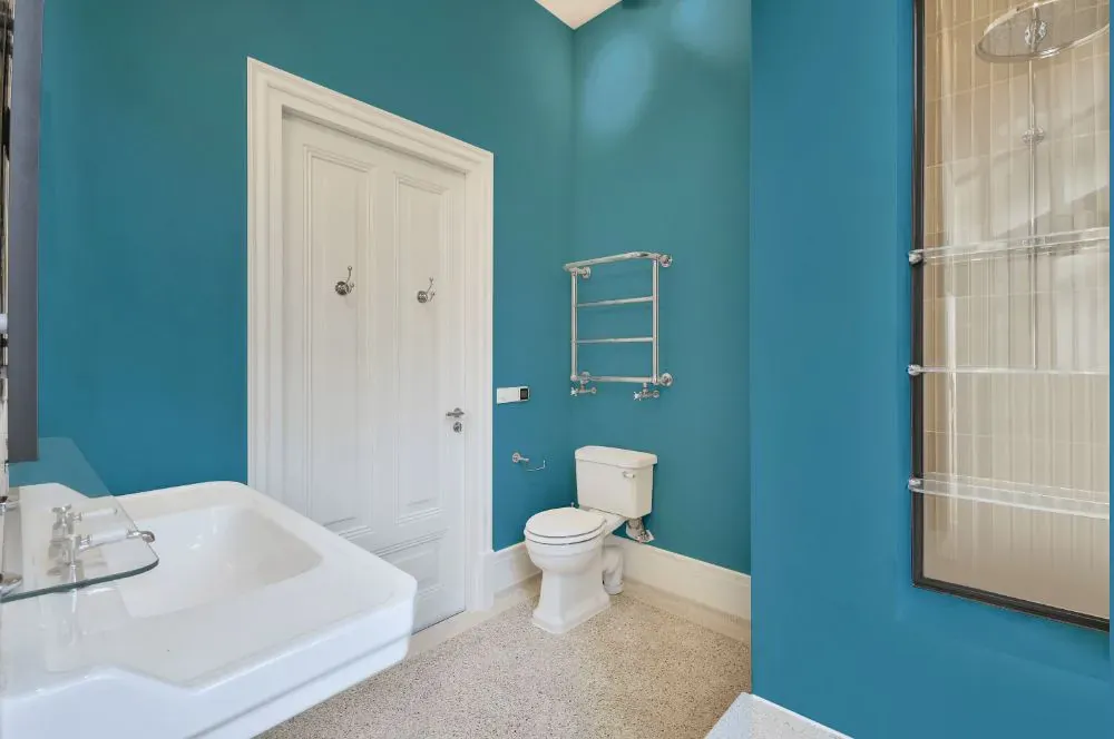 Benjamin Moore Palace Blue bathroom