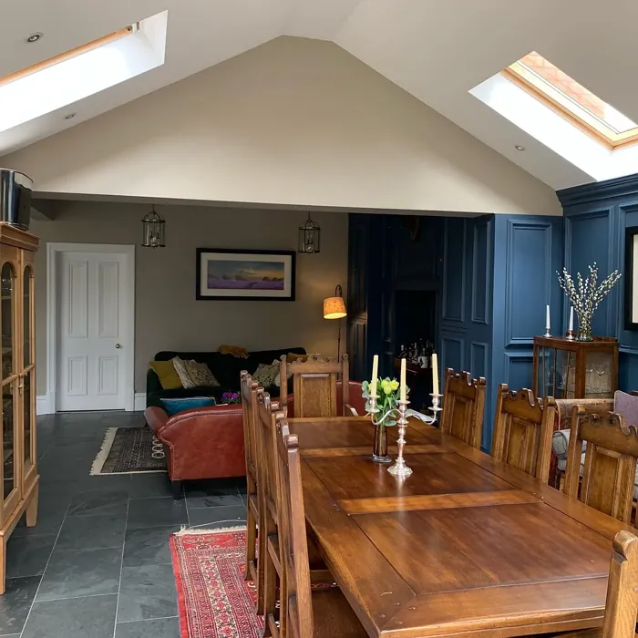 Benjamin Moore Pashmina living room review