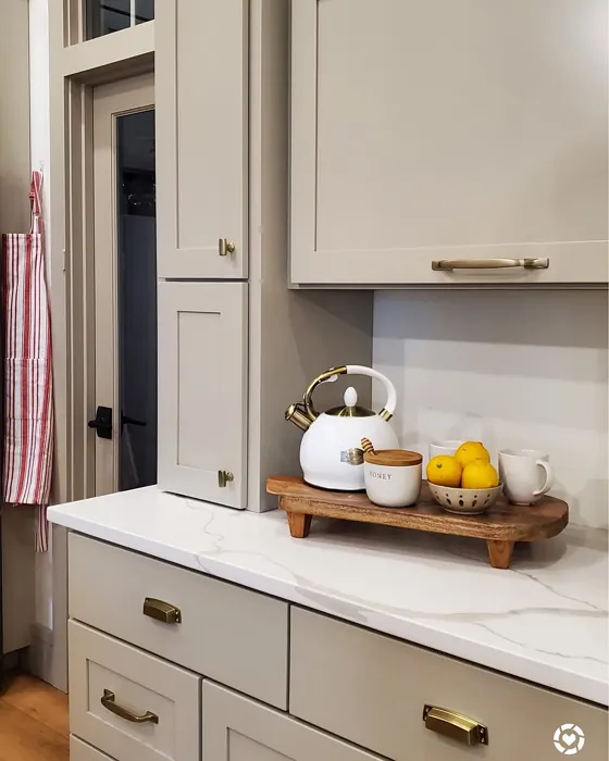 Benjamin Moore Pashmina kitchen cabinets color