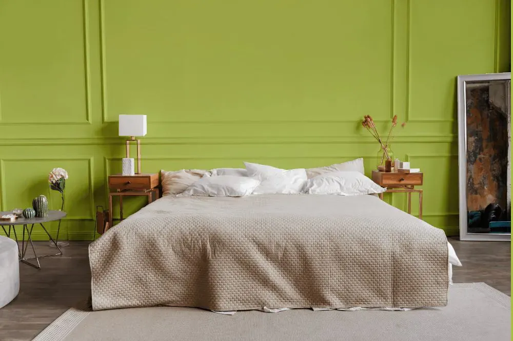 Benjamin Moore Pear Green bedroom