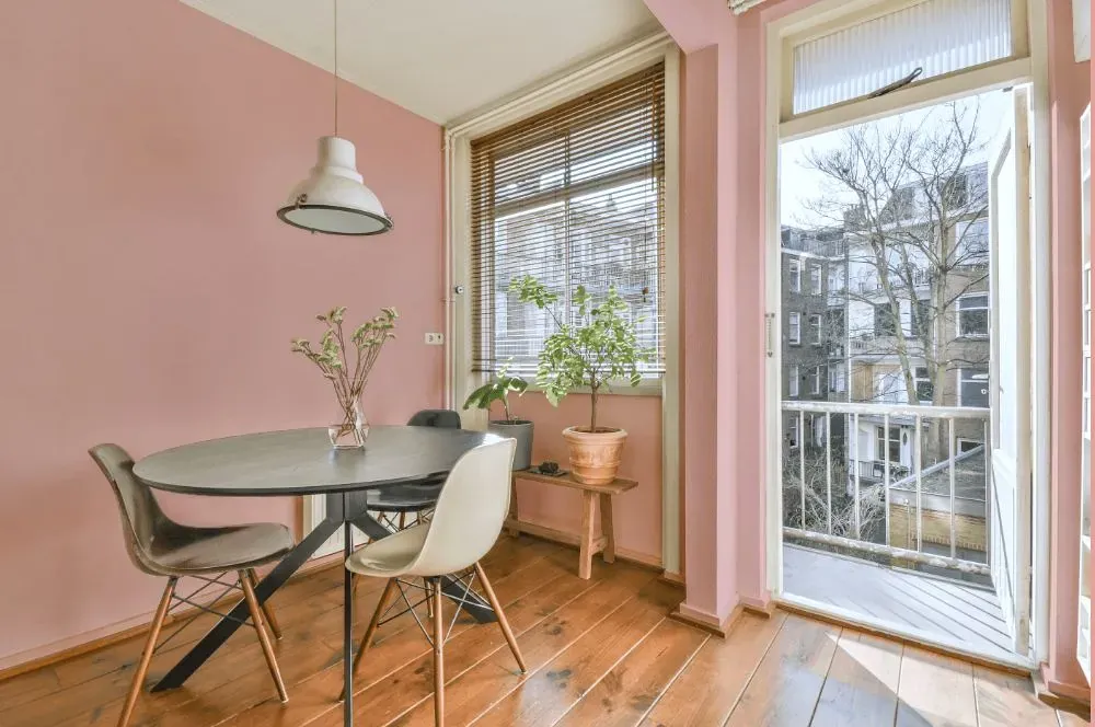 Benjamin Moore Pink Hibiscus living room