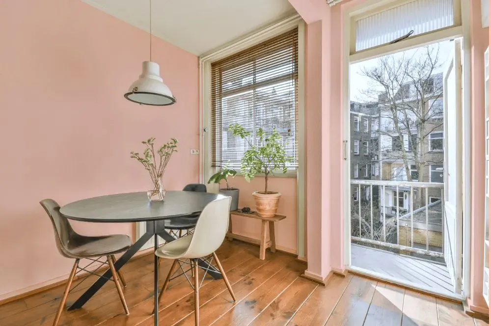 Benjamin Moore Pink Powderpuff living room