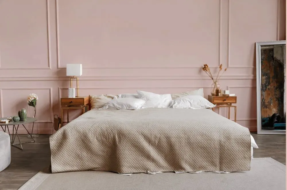 Benjamin Moore Pleasant Pink bedroom