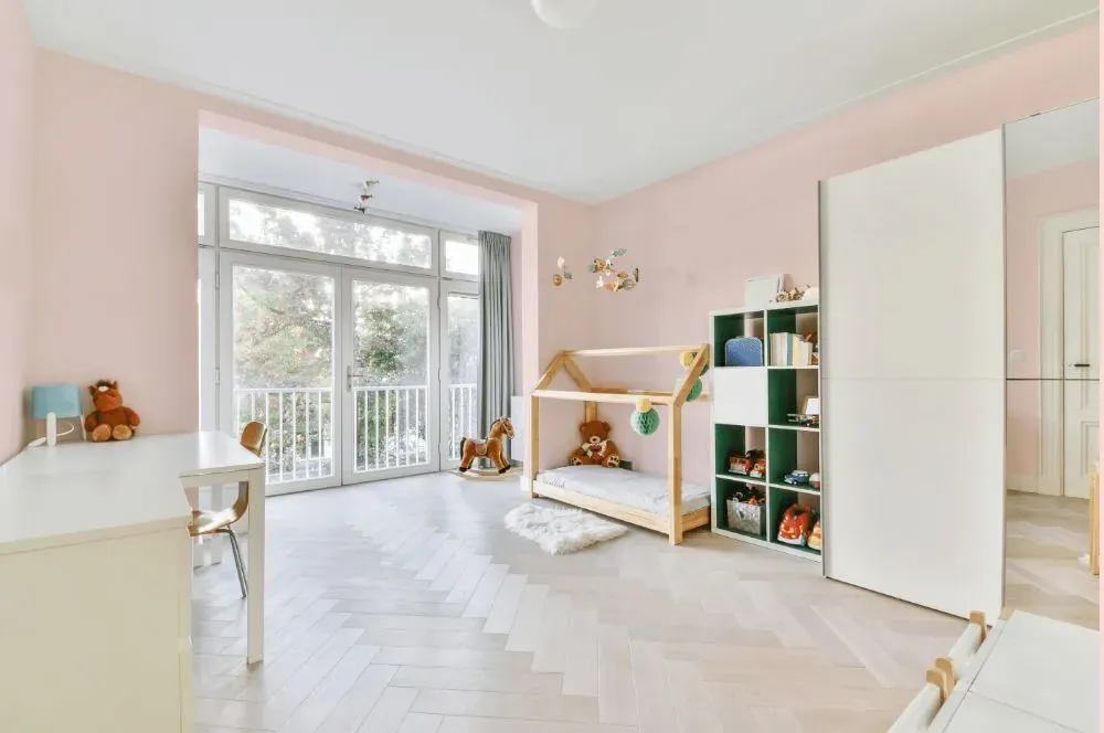 Benjamin Moore Powder Pink kidsroom interior, children's room