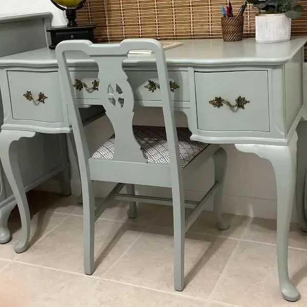 Benjamin Moore CC-680 painted furniture color