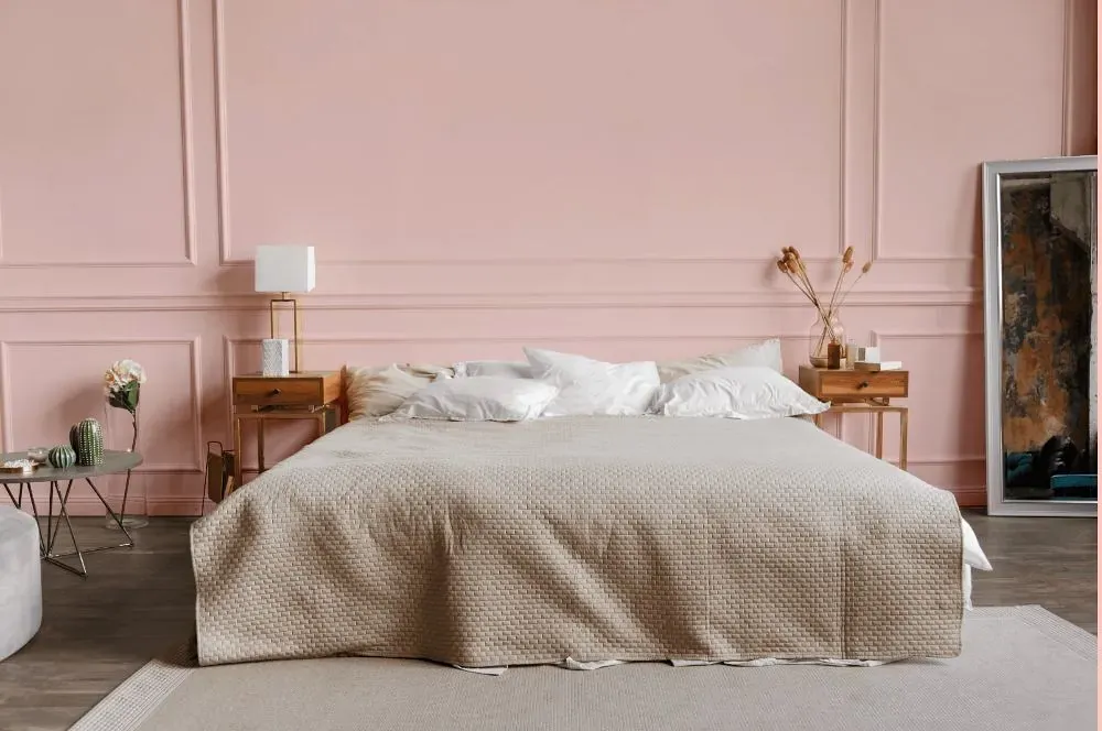 Benjamin Moore Rose Reflection bedroom