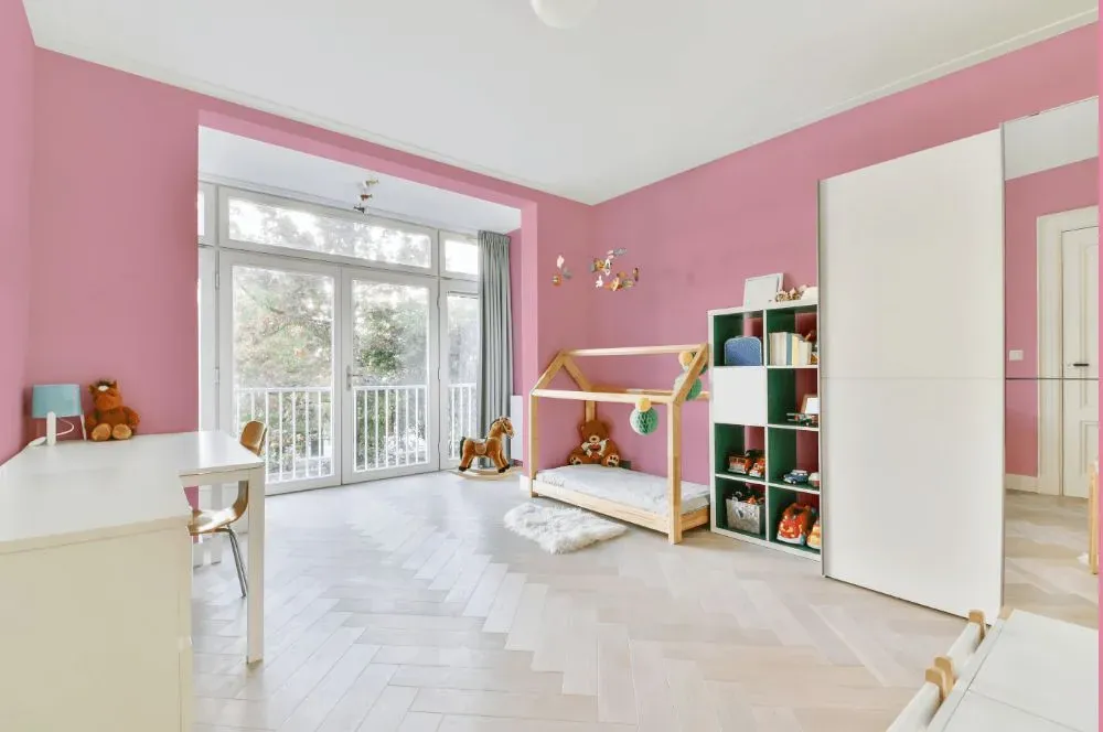 Benjamin Moore Rosy Glow kidsroom interior, children's room