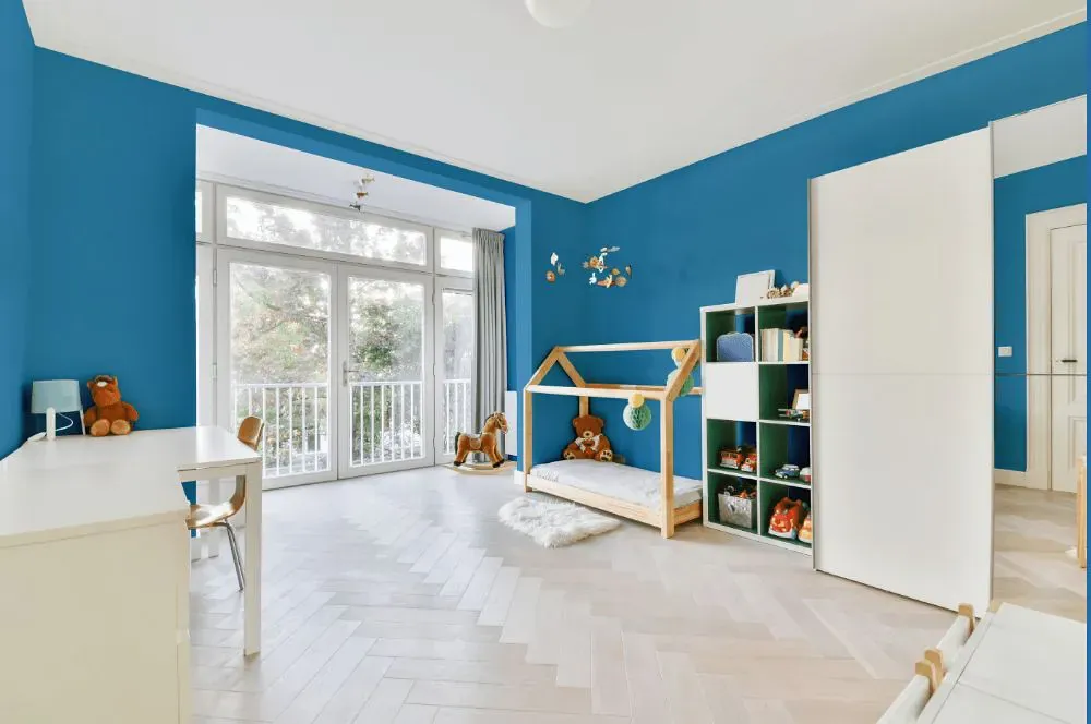 Benjamin Moore Sailor's Sea Blue kidsroom interior, children's room